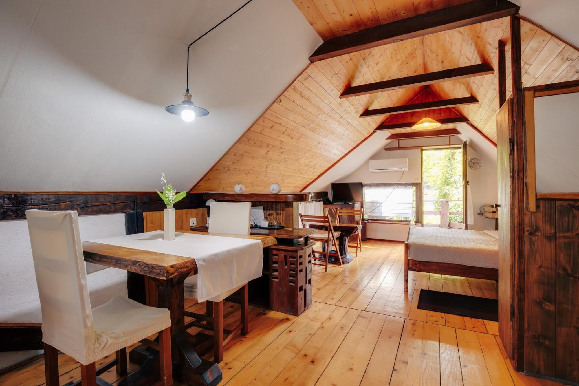 Guesthouse Pod Rastockim Krovom Slunj Eksteriør billede