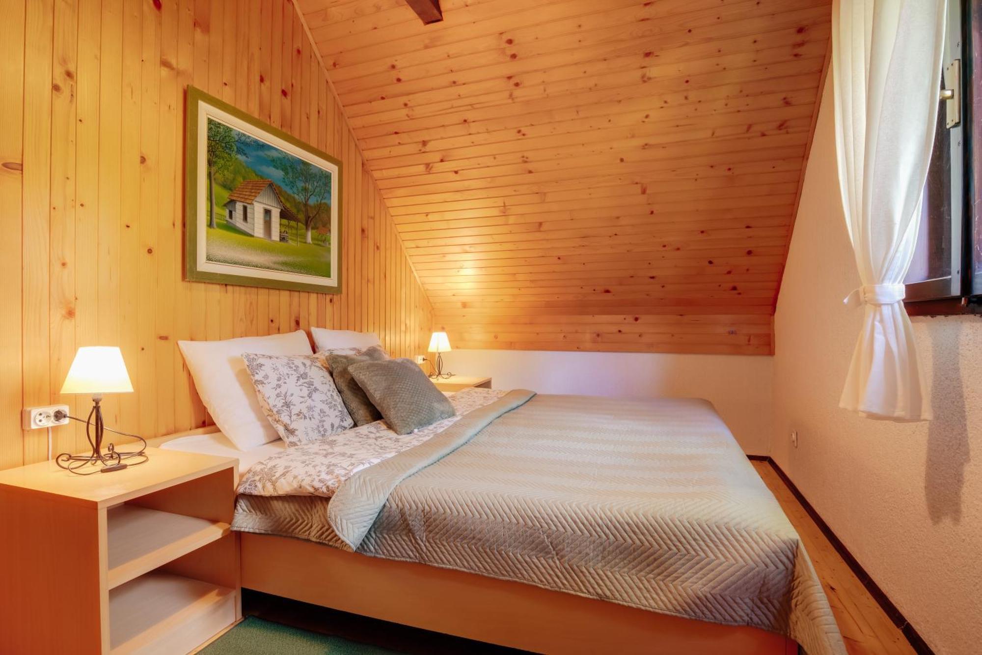 Guesthouse Pod Rastockim Krovom Slunj Eksteriør billede